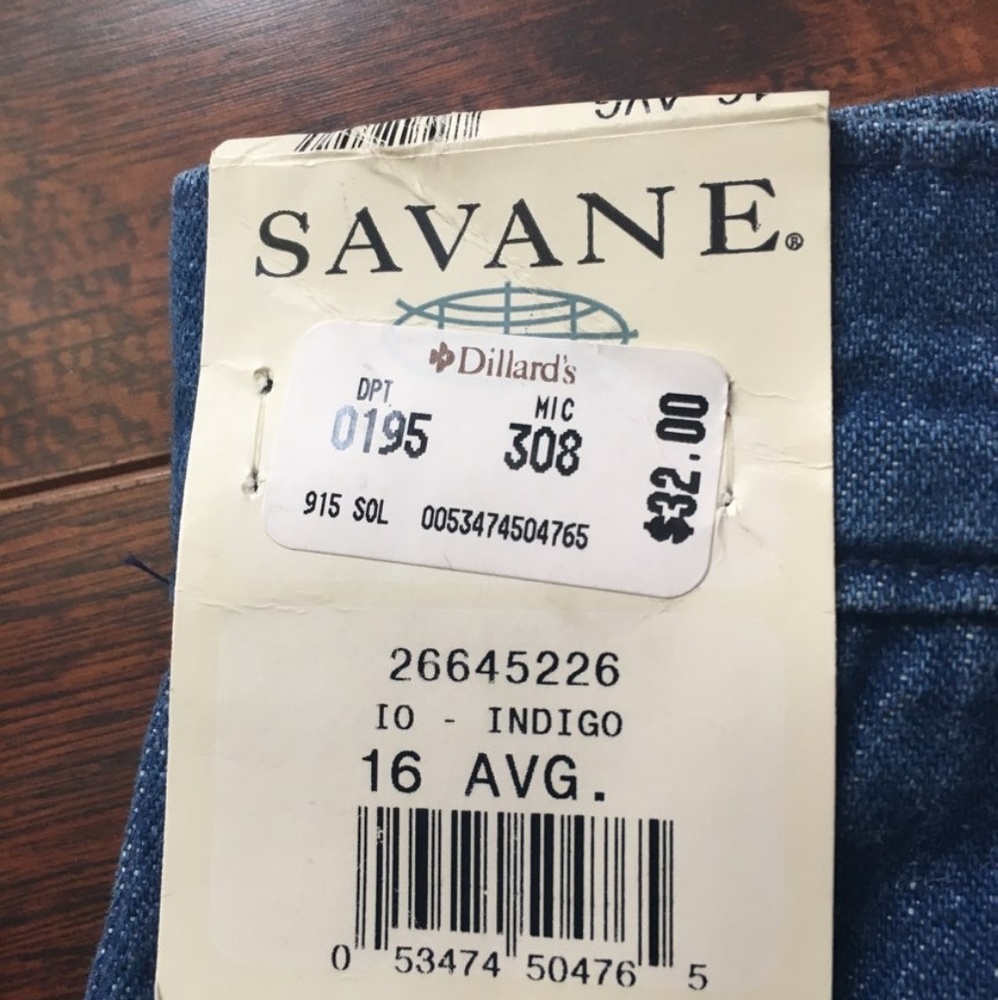Jean Shorts - Picture 4 of 4